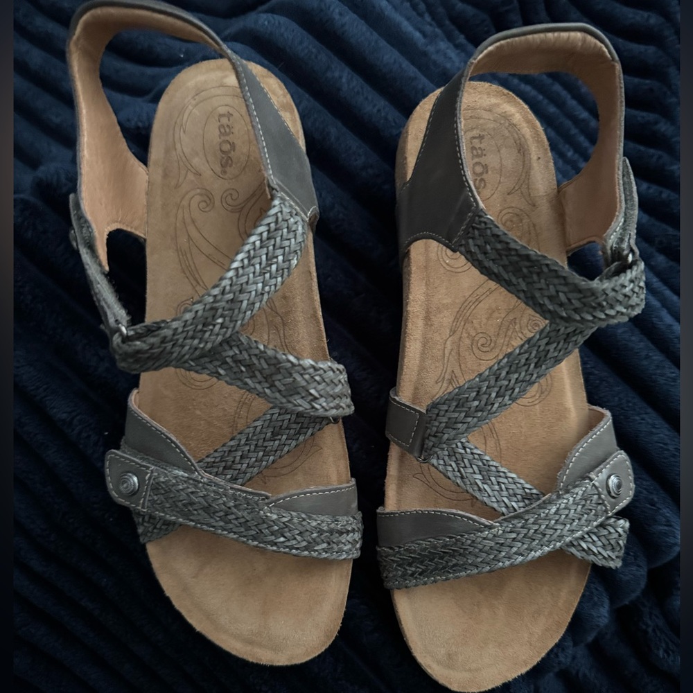 Taos Footwear Trulie Braided Dark Gray Sandals